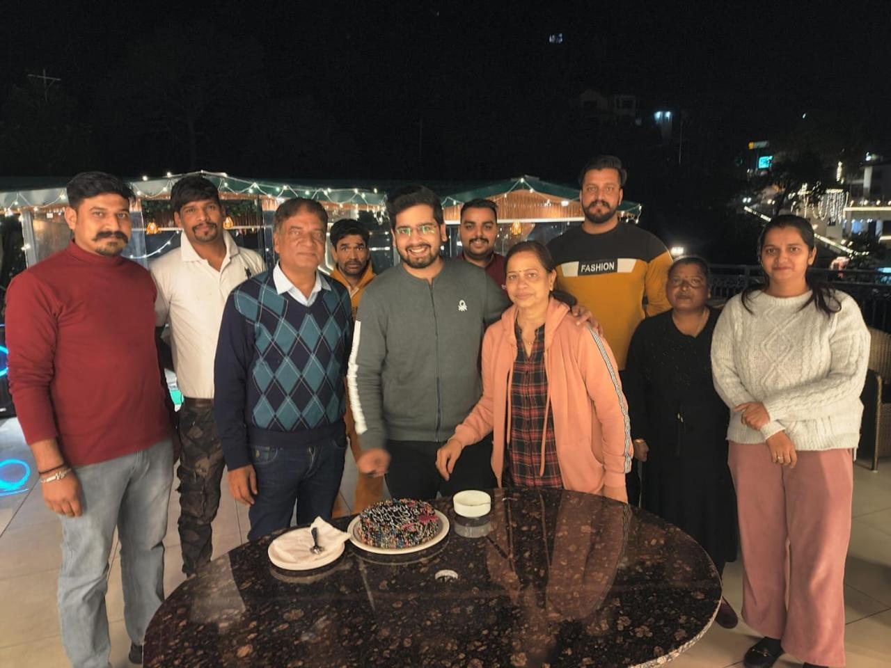 Luxe Resorts - Centrally Heated Air Conditioned Hotel In The Heart Of Kasauli Buitenkant foto